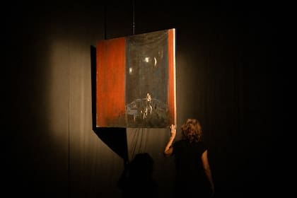En "Nocturnos", por primera vez, la pintura "Tres noches" se expuso en una sala del país