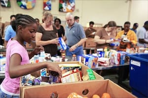 Dónde reparten comida gratis hoy en Nueva York: calendario para obtener alimentos frescos esta semana