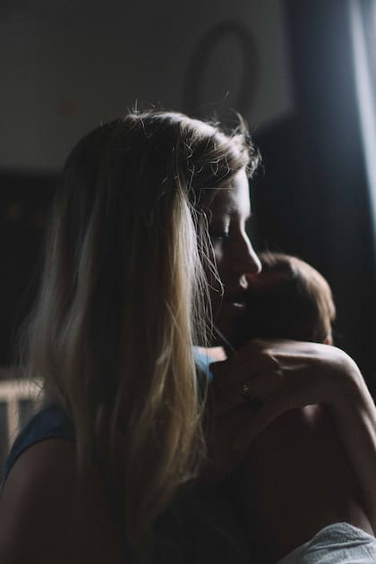 En ocasiones, una mujer o un hombre no es capaz de querer a su propio hijo porque no pudo construir el rol de madre o de padre.