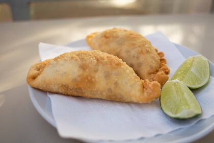 En Ostende preparan empanadas de merluza