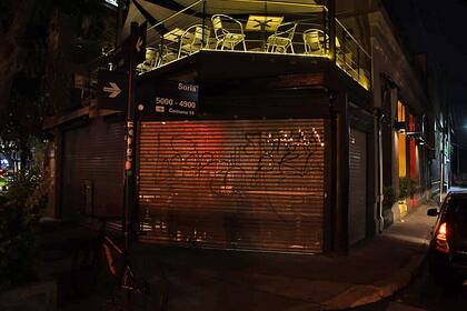 En Palermo, por la zona de Plaza Serrano, los bares y restaurantes comenzaron cerrar entre las 19 y 20 horas