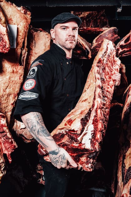 "En pandemia dije que quería empezar con la vaca vieja, que era lo que mi abuelo decía que era la verdadera carne. Él siempre discutía con mi papá diciendo que la carne de ahora no tiene gusto", recuerda Loureiro