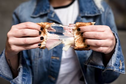 En París Crepas ofrecen versiones de crêpes dulces y saladas, pero también sándwiches de autor.