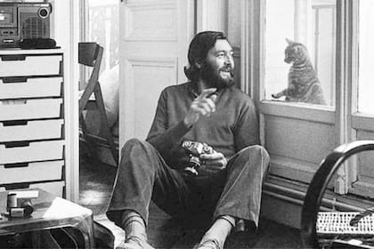 En París, Osvaldo Soriano solía cuidar de la gata de Cortázar