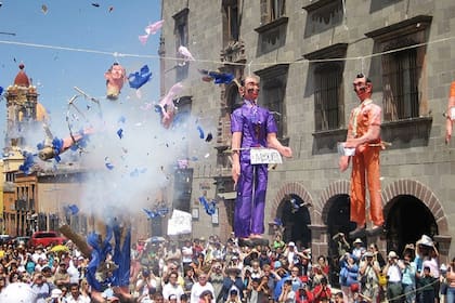 En Pascua en varias localidades mexicanas se lleva a cabo “la quema de los Judas”