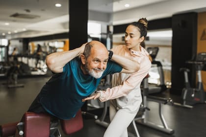 En personas con predisposición genética, diabetes, enfermedad renal, aterosclerosis o valores muy elevados, el estilo de vida puede no ser suficiente para disminuir el LDL