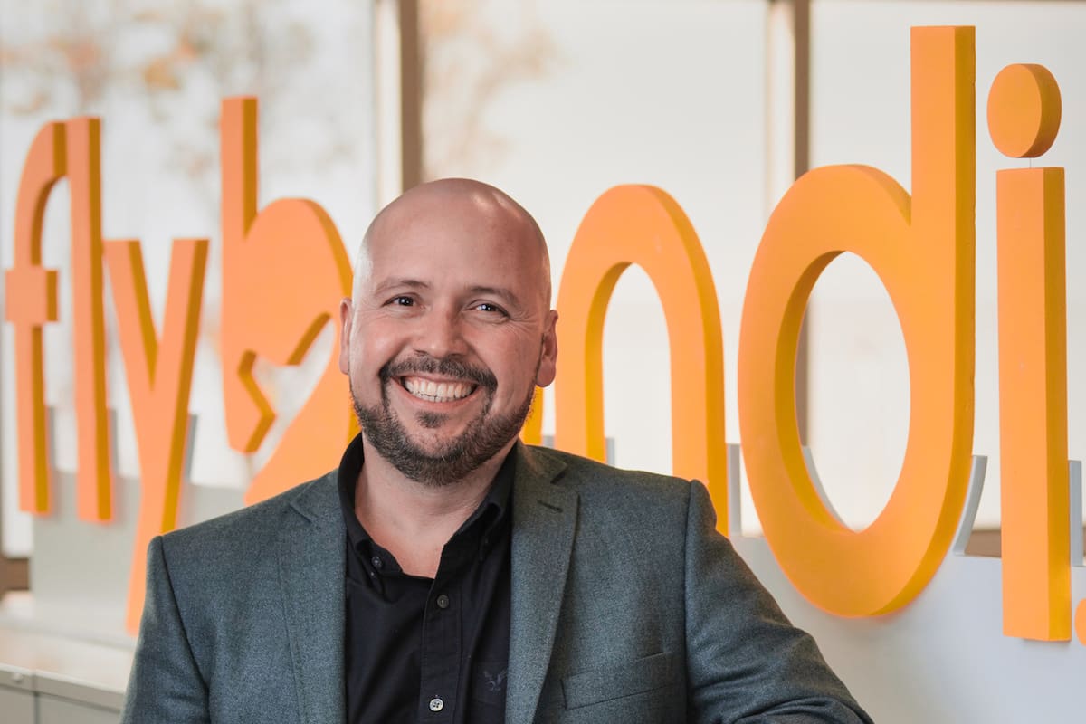 “En plena era de la desintermediación y transparencia, donde el cobro de tasas municipales a través de los servicios públicos está en debate, ¿No sería oportuno que las tasas del aeropuerto sean cobradas directamente por los operadores aeroportuarios?", deslizó Mauricio Sana en la red social X