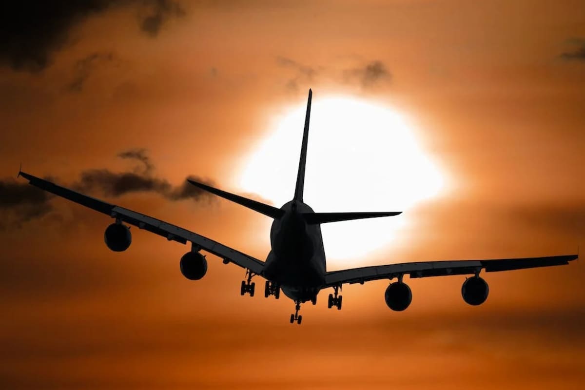 En pleno vuelo, el piloto alertó a los pasajeros pero había otra razón detrás (Foto Pexels)