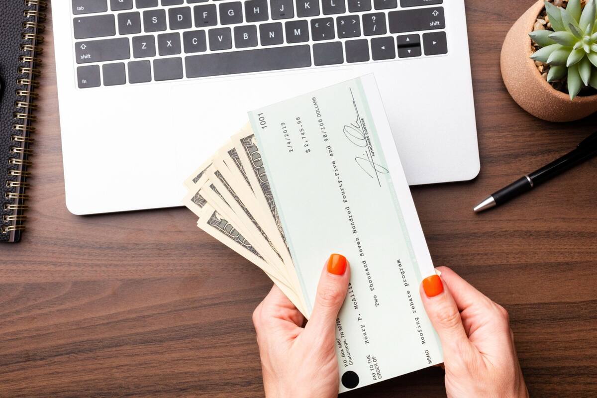 En poco más de un mes, dejarán de recibirse pagos federales en cheque de papel