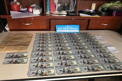 En poder de los sospechosos se secuestraron U$S 1.800.000 falsos