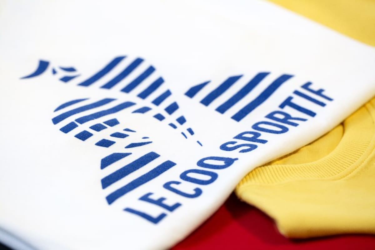 En primer lugar, habrá oferta de calzado y luego de indumentaria