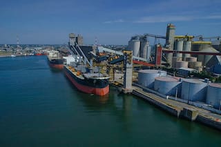 En Quequén hay 17 buques en espera para cargar por un conflicto y calculan un perjuicio de US$280 millones