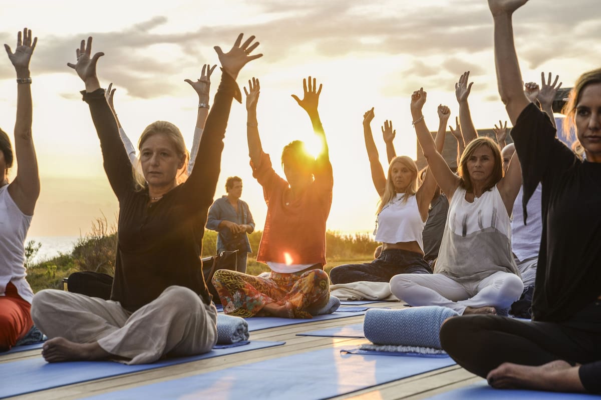 En Punta del Este cada vez son más los que optan por dedicarle buena parte del tiempo a la práctica de disciplinas que buscan la armonización; la oferta de propuestas crece e incluso se hace un lugar en los grandes emprendimientos esteños