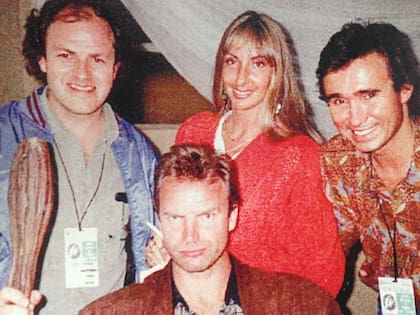 En Punta del Este, recibió a estrellas internacionales: en la foto, Alfredo Etchegaray y César Banana Pueyrredón junto a Sting