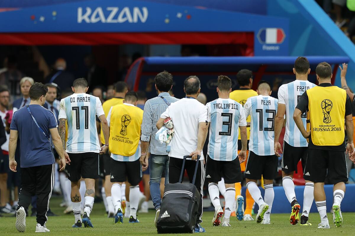 En retirada: la selección, en el adiós contra Francia