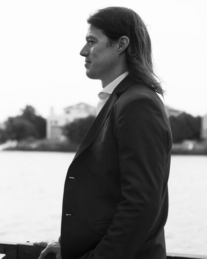 En River Almeyda descendió siendo jugador y logró el ascenso como técnico.
