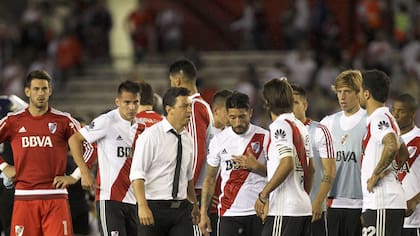 En River, el foco está puesto afuera