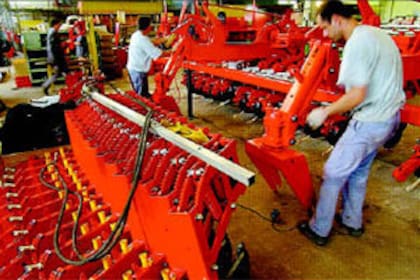 Las causas de las menores ventas son diversas y van desde el factor climático hasta la baja rentabilidad en el sector agrícola
