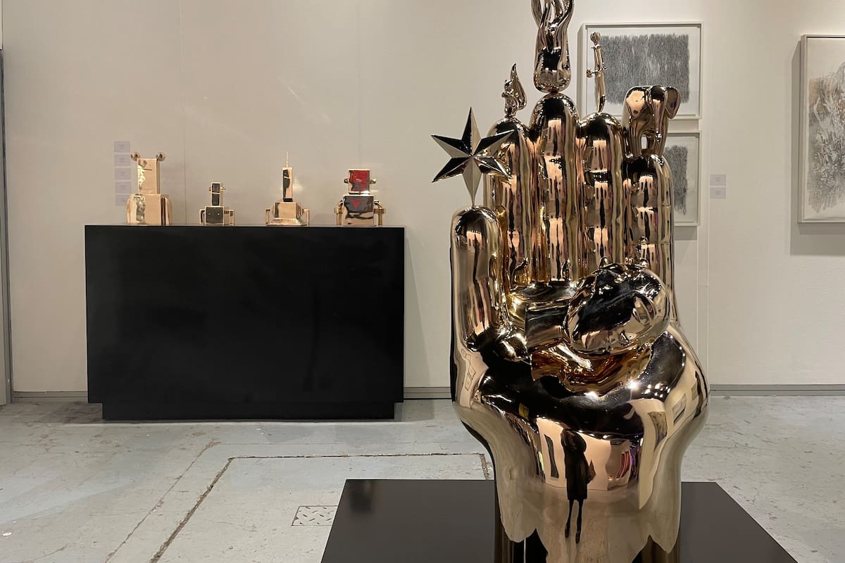 En Rubbers, María Basile suele arrojar azúcar frente a algunas obras para "endulzar al público"