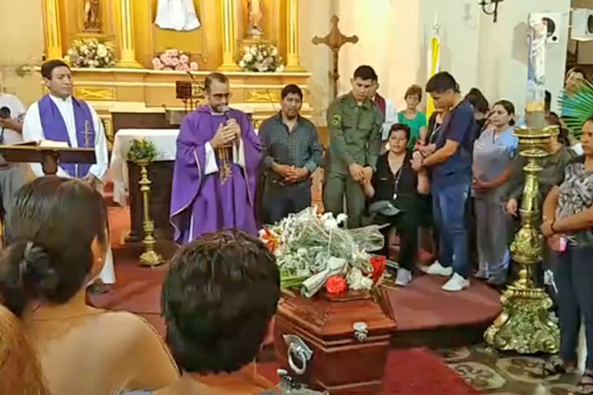 En Salta: dolorosa despedida de Santino, el niño asesinado por los violadores de su madre