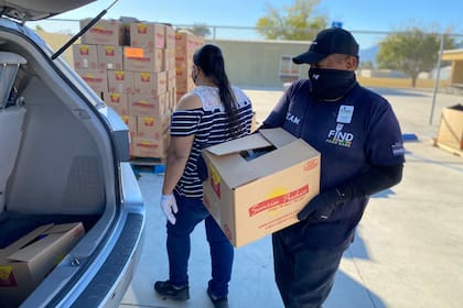 En San Diego, Chula Vista, National City, Imperial Beach y Spring Valley figuran servicios con retiro presencial o atención desde el auto