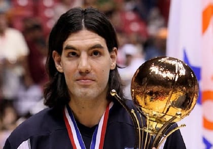 En San Juan de Puerto Rico 2009, medalla de bronce y su segundo trofeo como mejor jugador