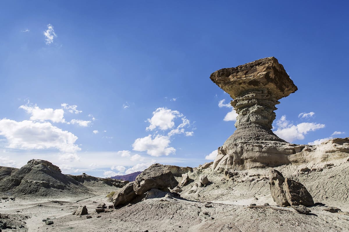 En San Juan el Parque Provincial Ischigualasto impacta con curiosas formas talladas por la erosión