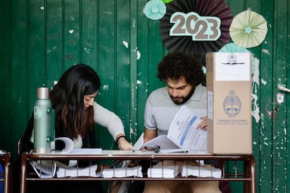 En San Juan se vota mediante un doble voto simultáneo