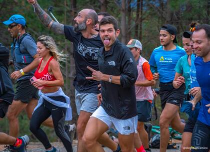 En San Martín de los Andes, el catalán dio una clínica de trail running para corredores.