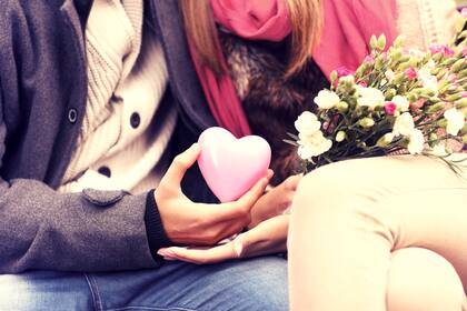 En San Valentín se pueden usar dedicatorias y mensajes de amor para celebrar el día