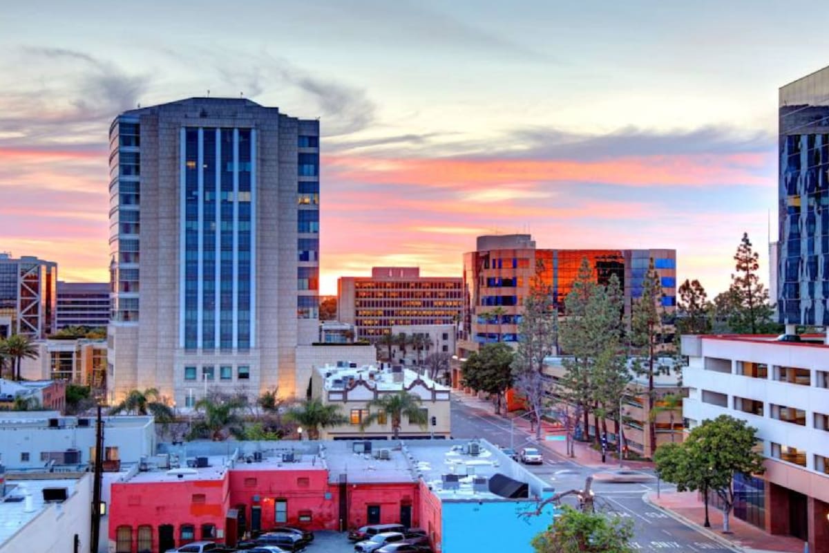 En Santa Ana analizan la posibilidad de extender el voto local para los no ciudadanos