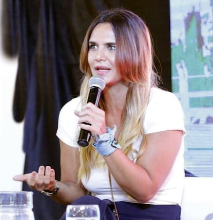 En Santa Fe, Amalia Granata lideró la lista de Unite por la Vida y la Familia, delante del pastor Walter Ghione y el abogado católico Nicolás Mayoraz