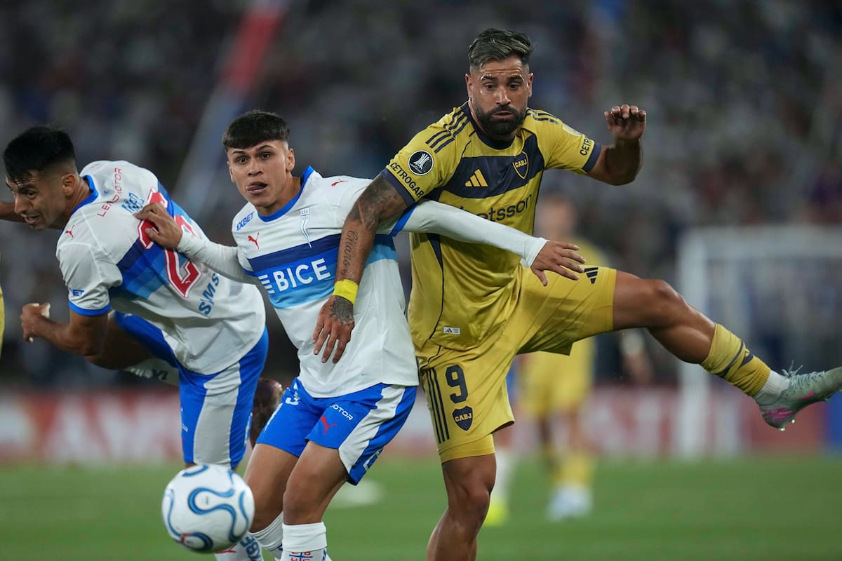 En Santiago, Boca Juniors le ganó a Universidad Católica 2 a 1