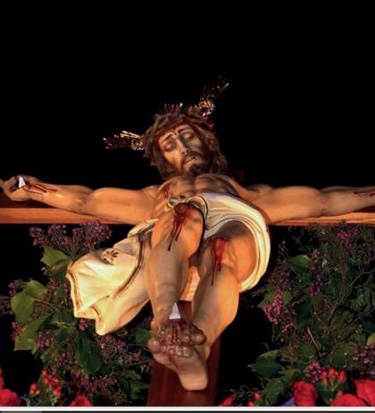 En Semana Santa, la misa toma un lugar de mayor relevancia al tratarse de la conmemoración anual de la pasión de Cristo