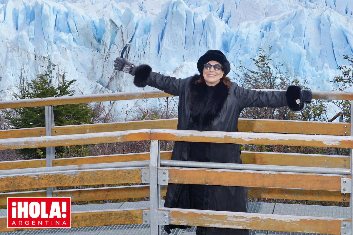 En señal de agradecimiento, la actriz abre los brazos frente al glaciar. “¡Veinte años de La ciénaga ya! Todo lo que pasó y todas las películas que seguí filmando durante este tiempo. Recordé tantas cosas y lo rápido que pasó todo”, asegura.