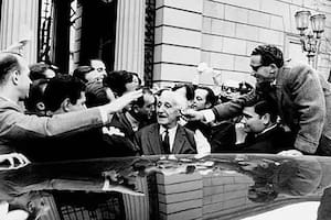 El documento al que accedió LA NACION que revela el papel de Perón en el derrocamiento de Illia
