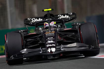 En siete grandes premios, sobre 86, sumó puntos Guanyu Zhou; en 2024, con el octavo puesto en Qatar, cosechó las cuatro unidades de Sauber en todo el año.