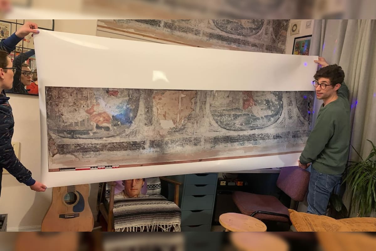 En su cocina había frisos de 400 años de antigüedad y no lo podían creer