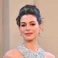La respuesta de Anne Hathaway a los insólitos rumores que la acusan de llevar un falso embarazo
