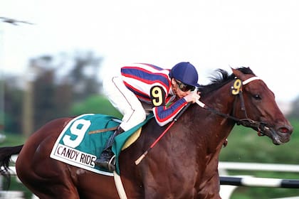 Candy Ride ganó sus tres carreras oficiales en la Argentina con Armando Glades
