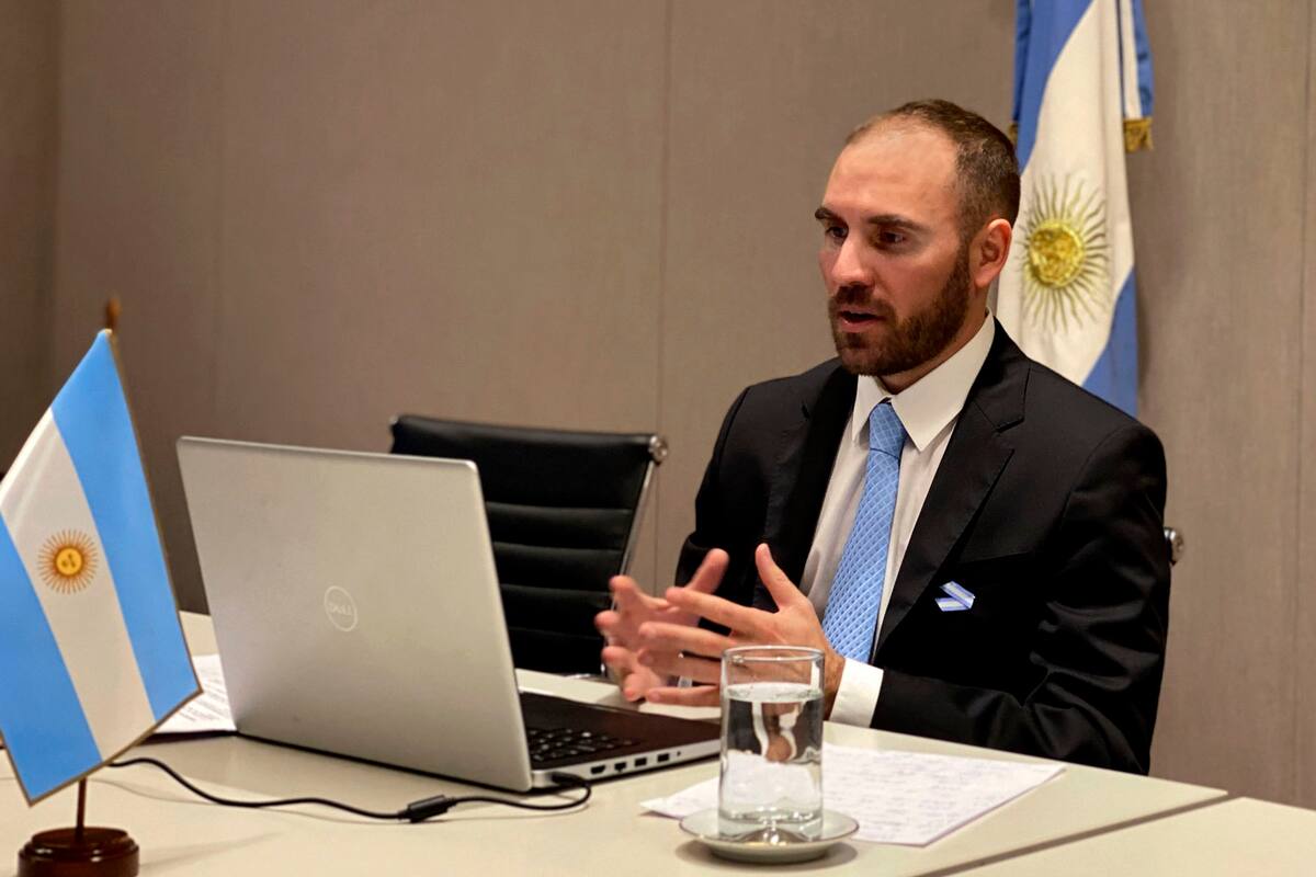 En su exposición virtual ante la Cámara de Comercio de Estados Unidos, el ministro de Economía minimizó el deadline del 22 de mayo, al tildarlo de "fecha anecdótica".