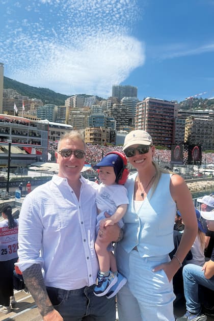 En su paso por la Costa Azul,
desembarcaron en Montecarlo y
vieron el Gran Premio de F1.