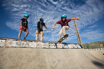 El skate será un buen canal para la energía de los chicos de Aries