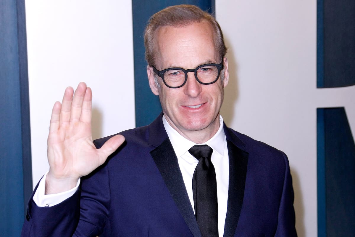 En su primer mensaje tras sufrir un infarto, Bob Odenkirk dijo que volverá “pronto” al trabajo