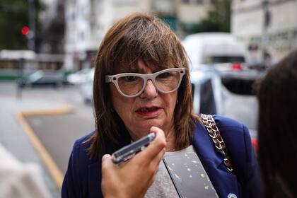 En su visita a Córdoba, la senadora de LLA fue cauta a la hora de referirse sobre la situación del jefe de Gabinete