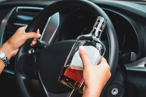 En Sudáfrica, un hombre murió por tomar una botella de alcohol en solo dos minutos