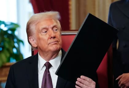 En sus primeras declaraciones como presidente de EE.UU., Donald Trump aseguró que están mirando a Venezuela con mucho interés