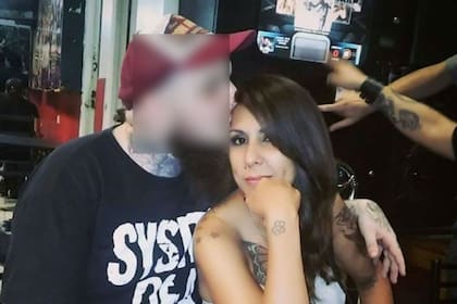 En sus redes, Salcedo critica al capitalismo, la escuela, las fuerzas de seguridad, el machismo y las religiones