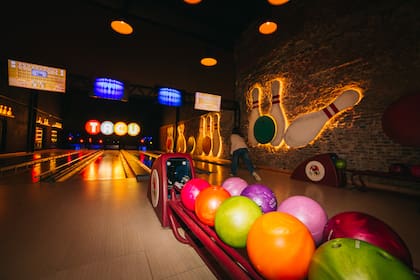 En Tacu Resto las madres podrán jugar gratis al bowling