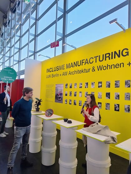 En Talents, el stand de la Universidad de las Artes de Berlín, que se abocó a mostrar productos que pueden llegar a realizar personas con diversas discapacidades.